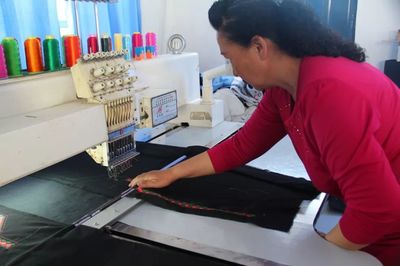 从一座废弃老屋到社区凝心聚力的“连心殿”——“‘访惠聚’一栋老房子，工作队开发了N种功用”事件侧记暨智慧民生视角下的计算机赋能解析